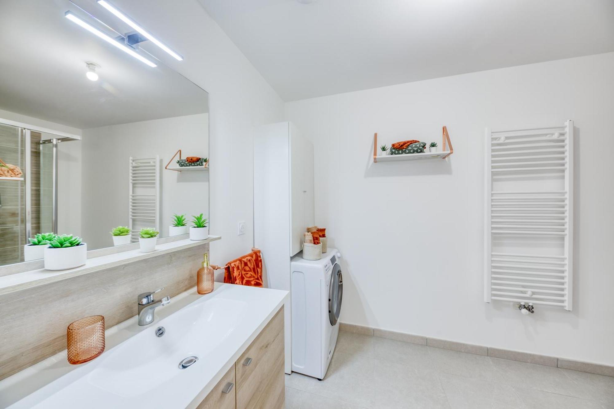Massy Serenity - 64M2, Terrace, Balcony, Parking Zewnętrze zdjęcie